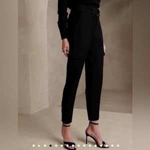 Banana Republic Slim Refined Stretch Cargo Pant